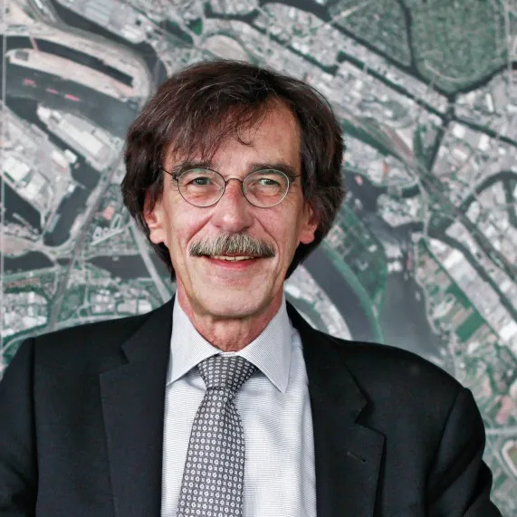 Jörn Walter